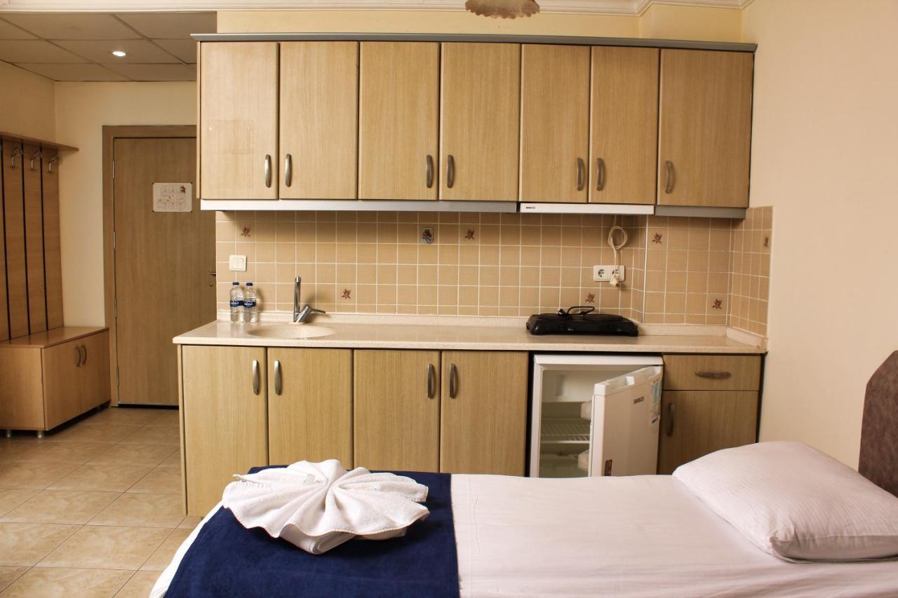 Berrak Su Hotel Анталия Екстериор снимка